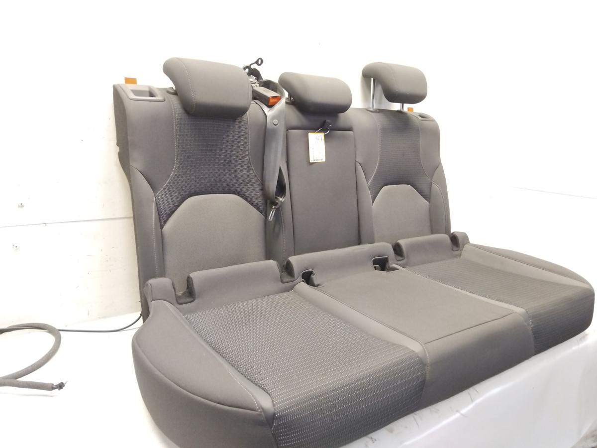 Seat Leon Kombi ST 5F Rücksitz Stoff schwarz dunkelgrau Bj.2019