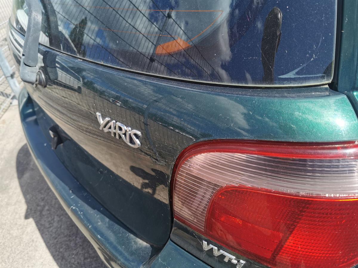 Toyota Yaris P1 Heckklappe Klappe Kofferklappe hinten 6R4 Dark Green 3 Türer