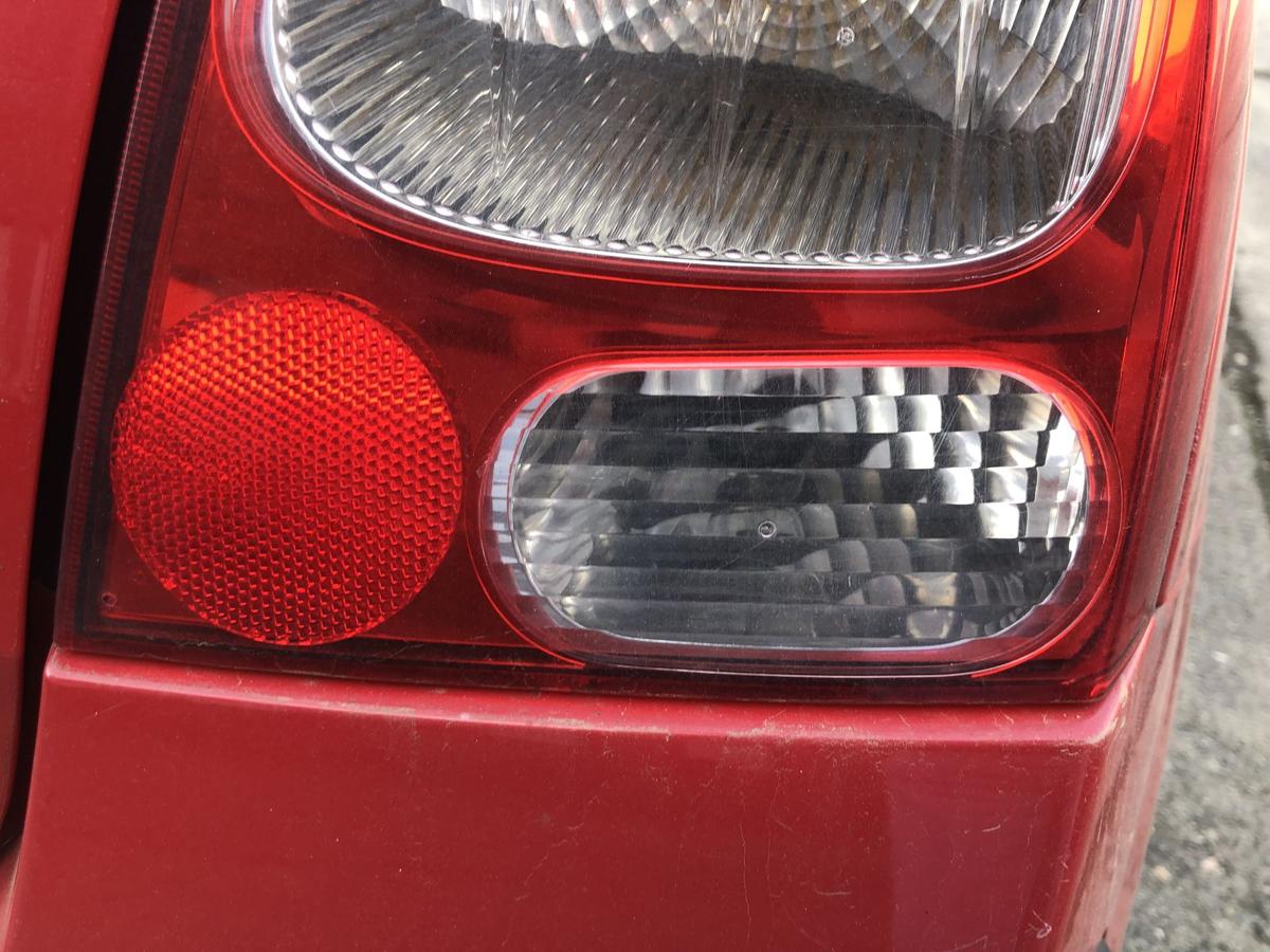 Renault Twingo 2 II R&uuml;ckleuchte links R&uuml;cklicht Heckleuchte Schlusslicht