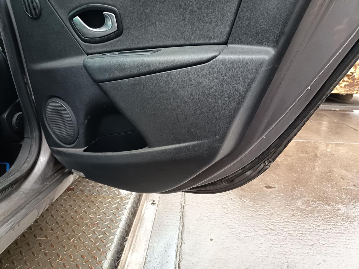 Renault Megane III Kombi orig T&uuml;r Roht&uuml;r hinten rechts TEKNG grau Bj 2010