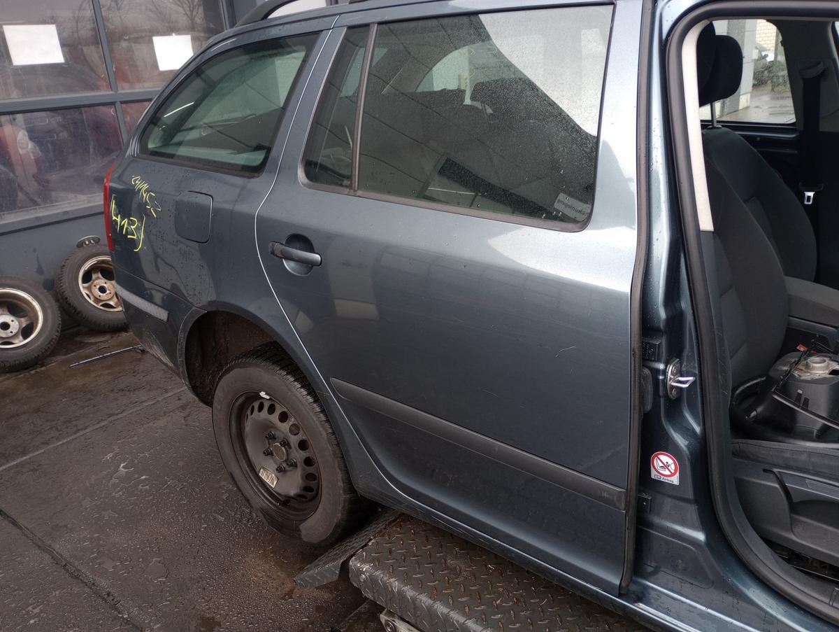 Skoda Octavia II Combi original Tür hinten rechts Fond L7V Graphitgrau Bj 2005