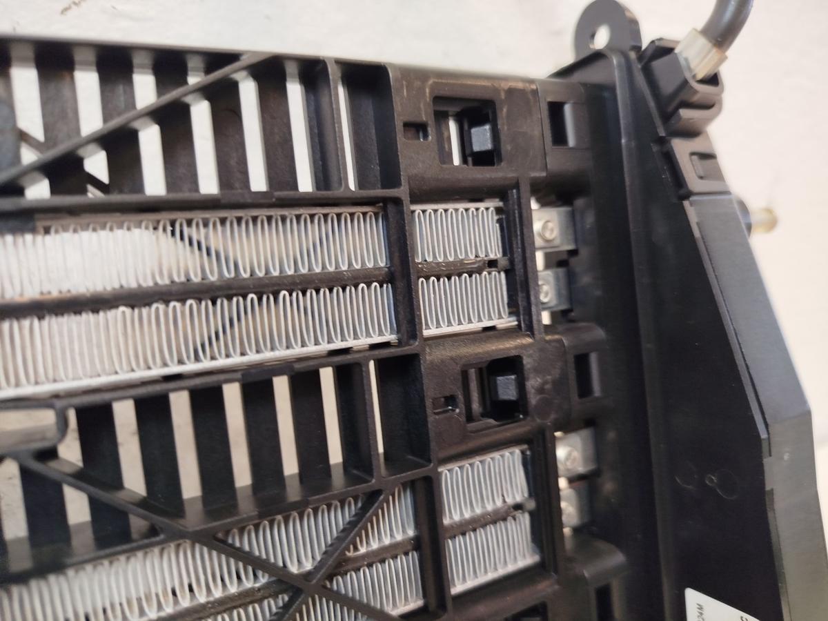 BMW 1er F20 Zuheizer elektrisch im Gebl&auml;sekasten Elektrozuheizer