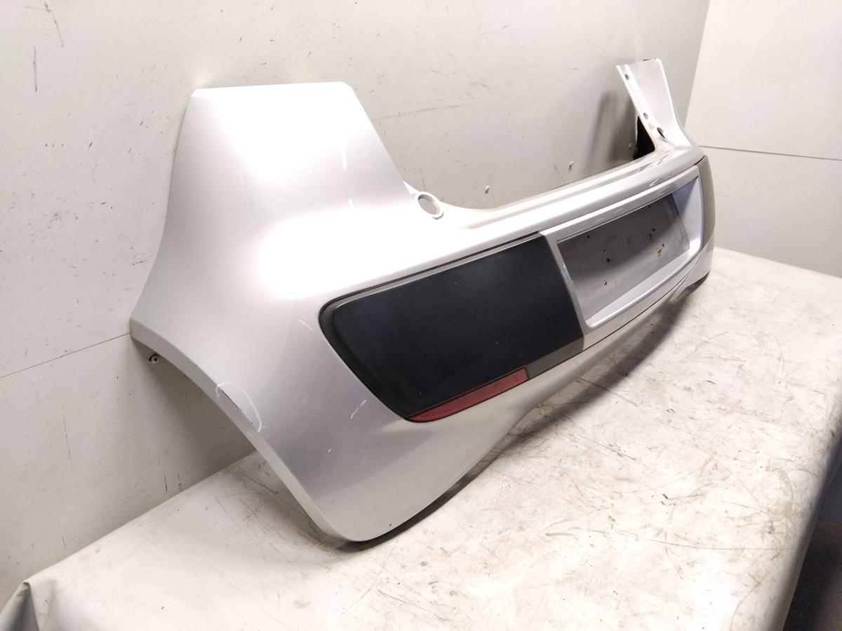 Mitsubishi Colt Z30 original Sto&szlig;f&auml;nger Sto&szlig;stange hinten 3t&uuml;rig BJ2007 silber