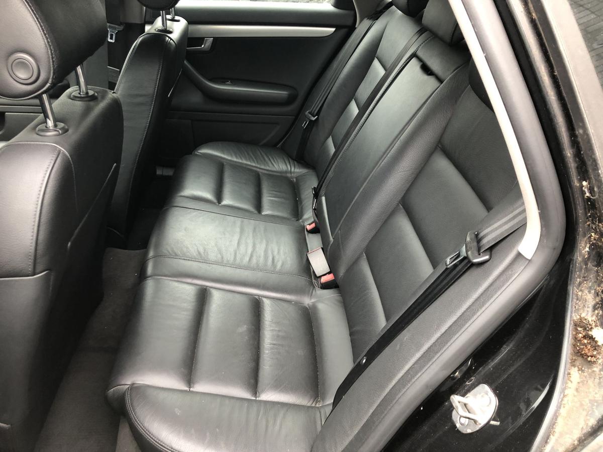 Audi A4 8E B6 Avant Lederausstattung Ledersitze schwarz Ledersitzausstattung