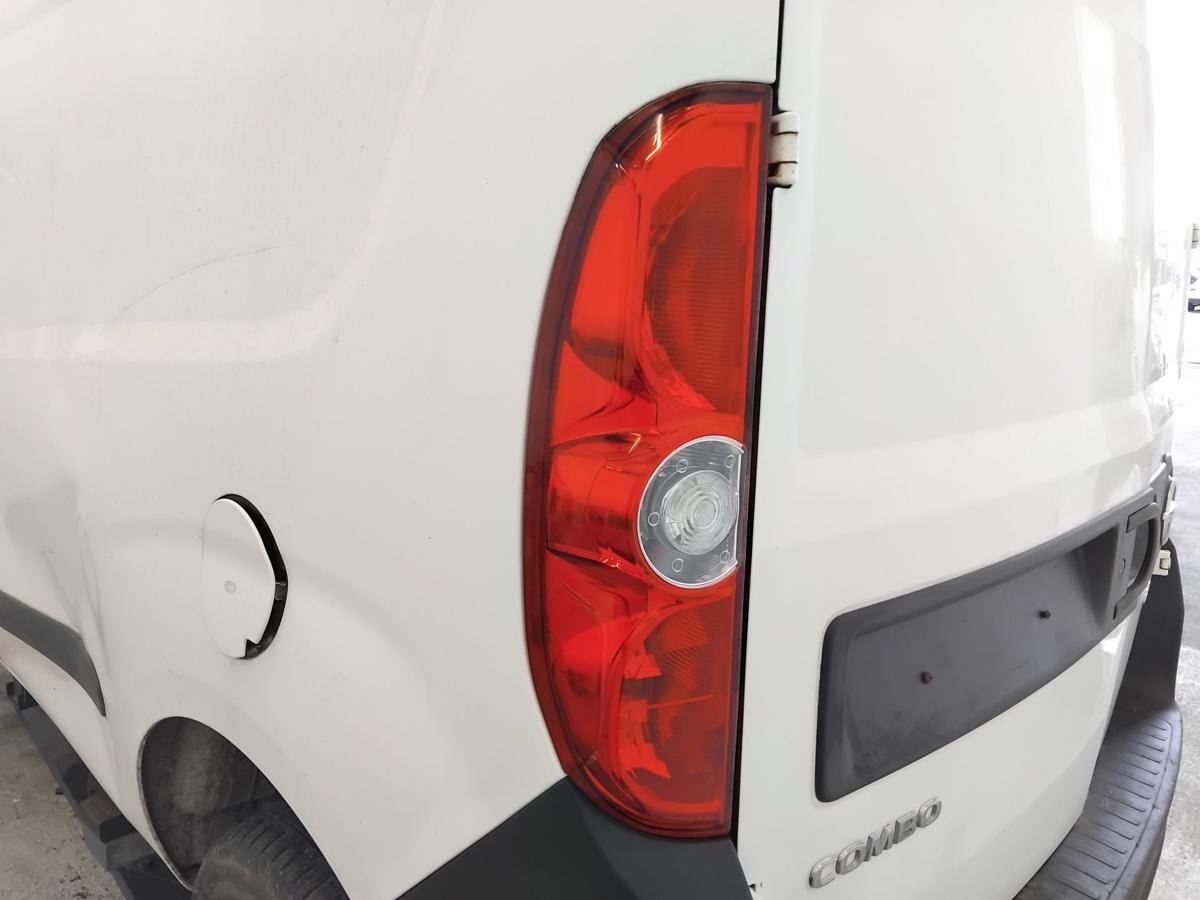 Opel Combo D Kasten original Rückleuchte Heckleuchte links BJ2014
