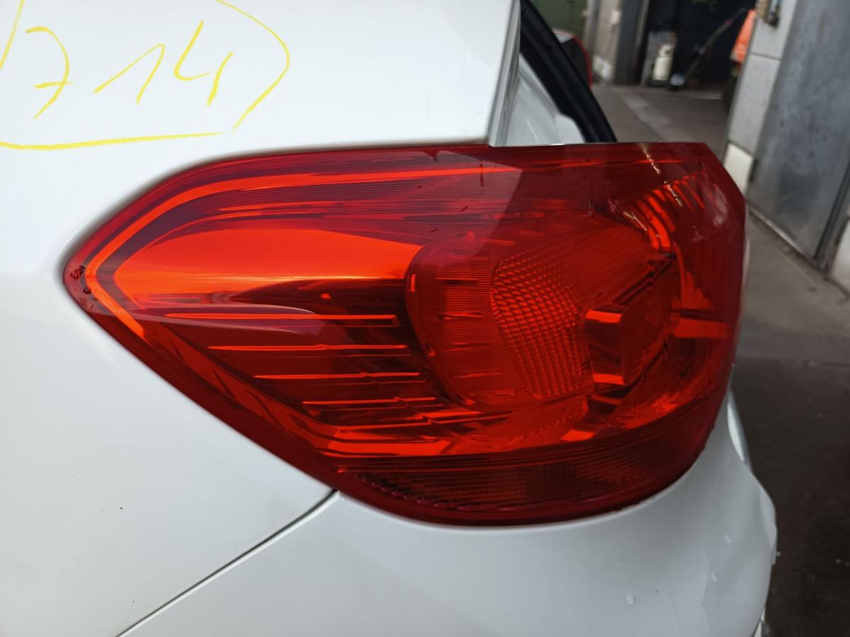 Opel Astra J Sports Tourer original R&uuml;ckleuchte links aussen Heck Licht Bj 2013