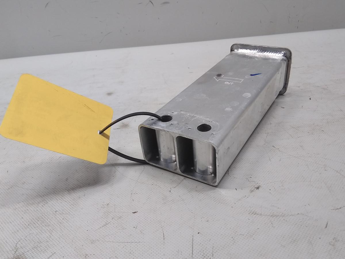 Tesla Model Y original Pralld&auml;mpfer Sto&szlig;stange Stossf&auml;nger vorn unten 1109193-00-C