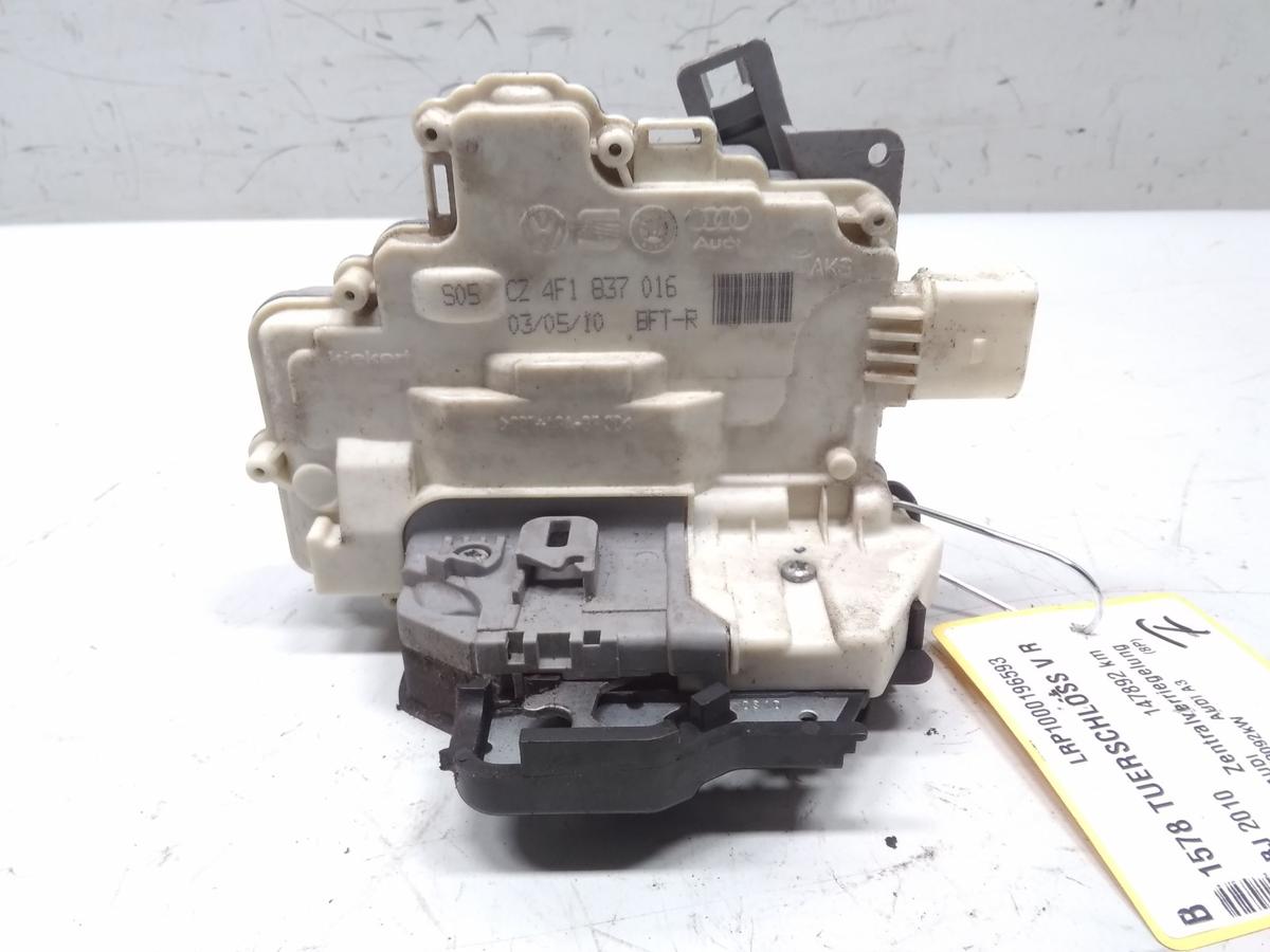 Audi A3 8P original T&uuml;rschlo&szlig; vorn rechts mit Zentralverriegelung Bj.2010