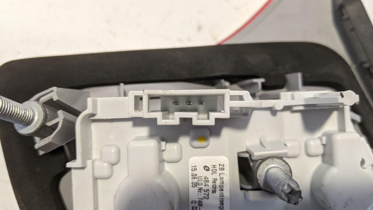 Audi A4 8E B7 Avant Rückleuchte rechts innen Kombi Rücklicht