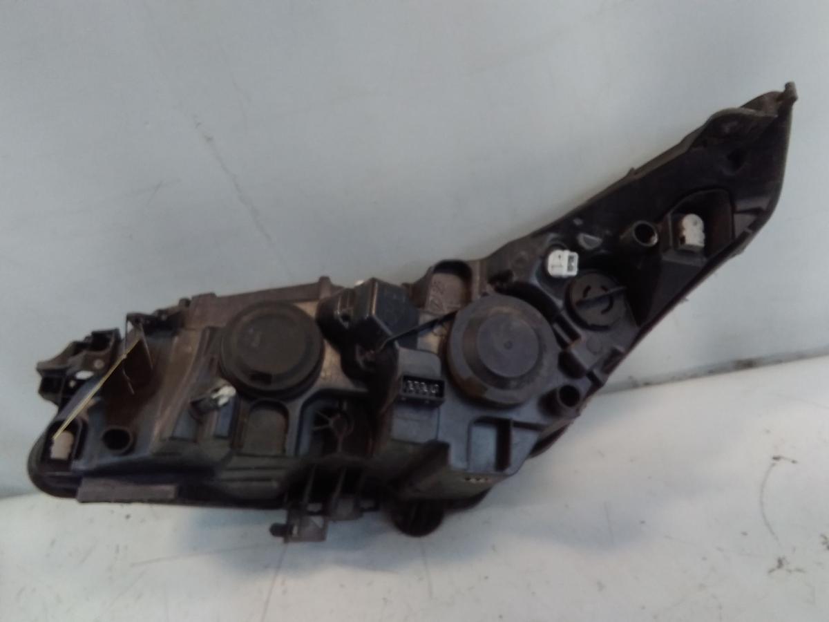 Citroen C4 Coupe original Scheinwerfer vorn rechts Halogen mit LWR BJ2009