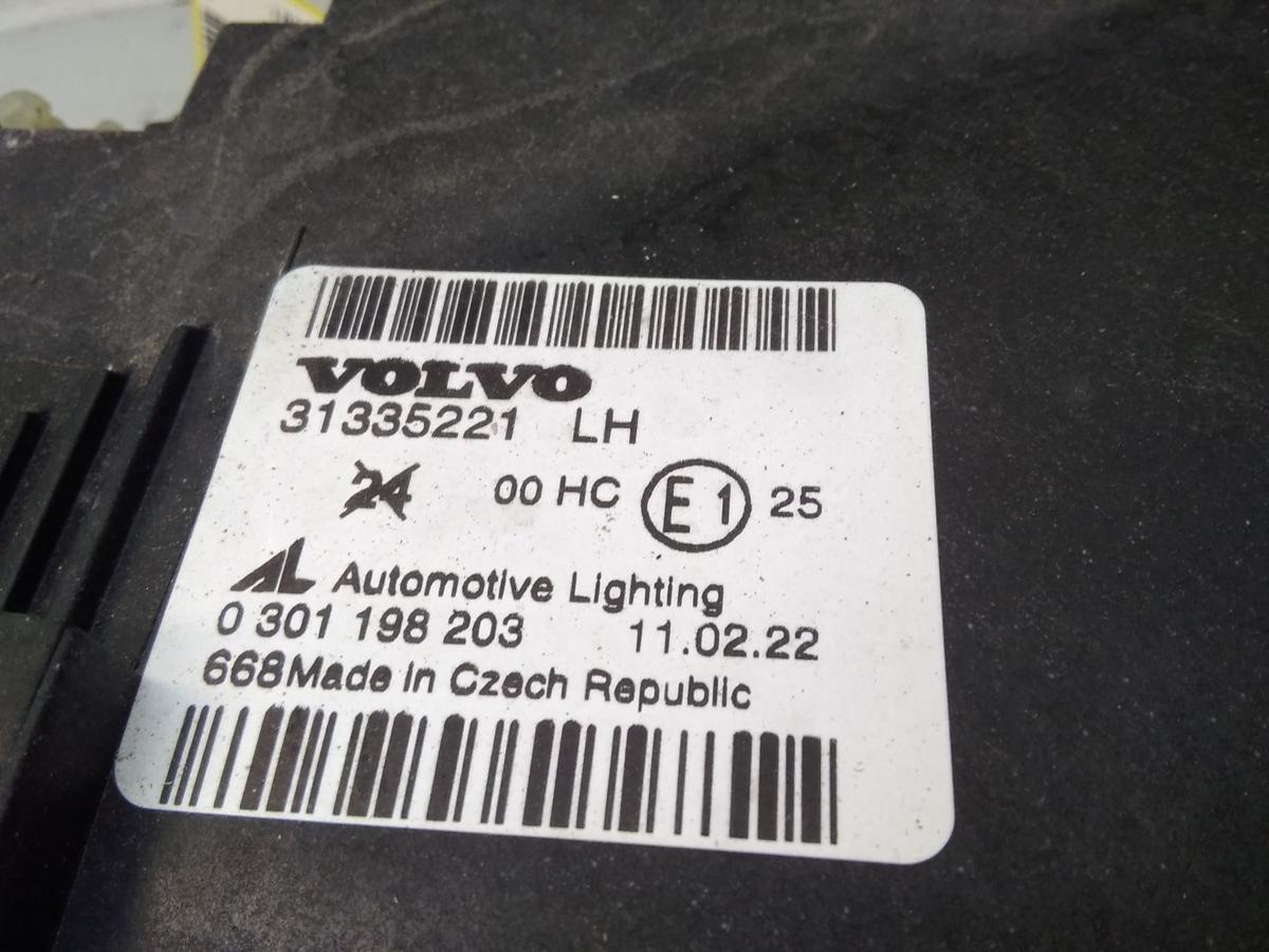 Volvo V50 S40 II orig Scheinwerfer vorn links Halogen mit LWR 31335221 BJ2007