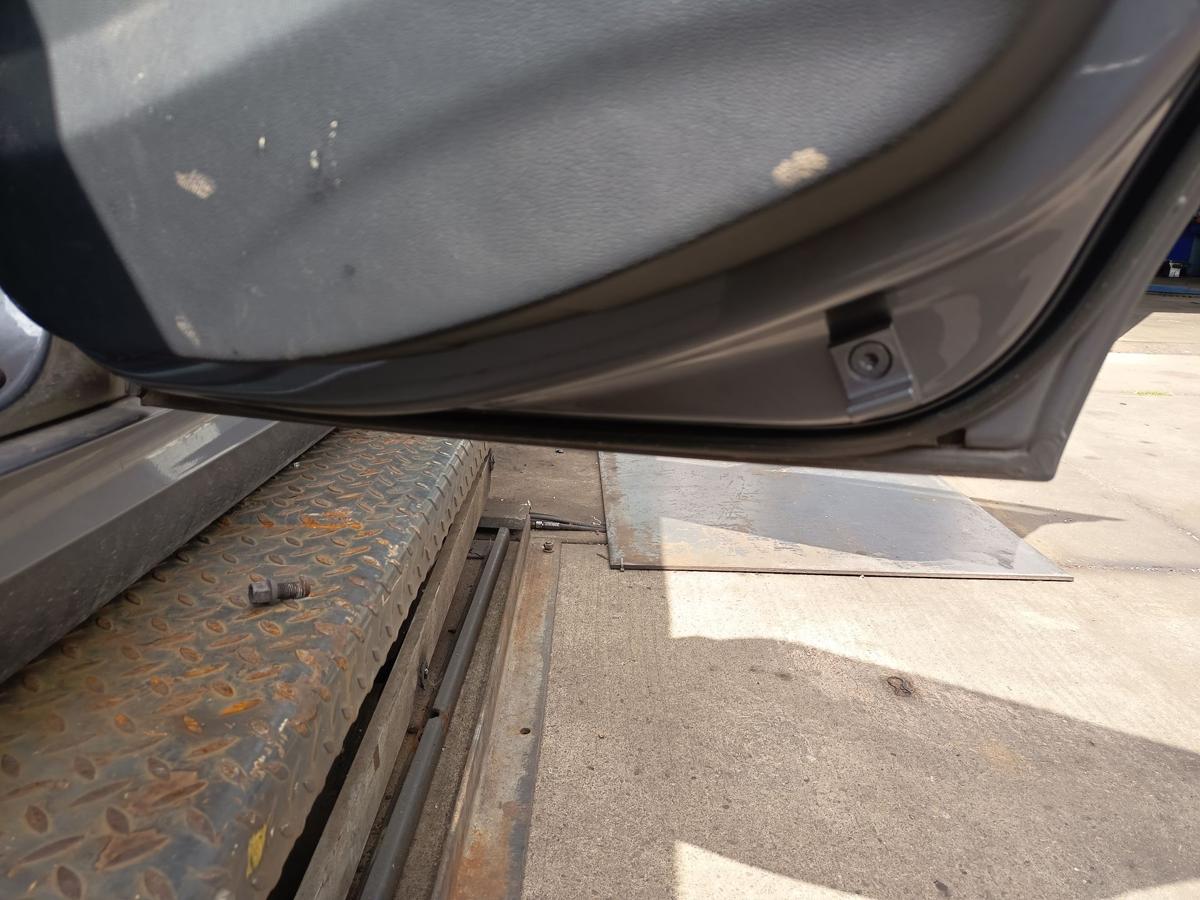 BMW 3er E91 Kombi original T&uuml;r Roht&uuml;r hinten rechts A52 Spacegrau Metallic Bj 09
