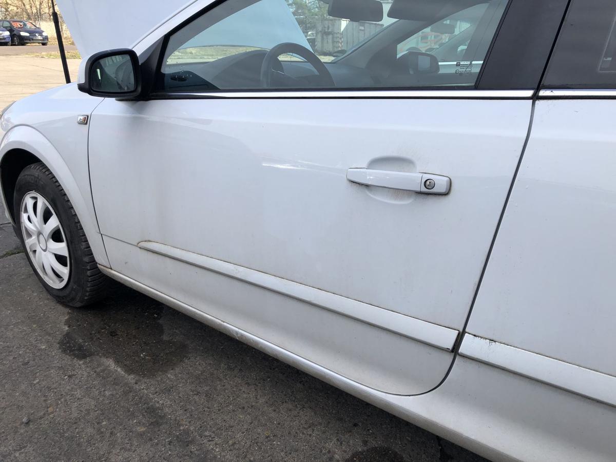 Opel Astra H GTC T&uuml;r vorn links Fahrert&uuml;r im Rohbau 10U Casablancawei&szlig;