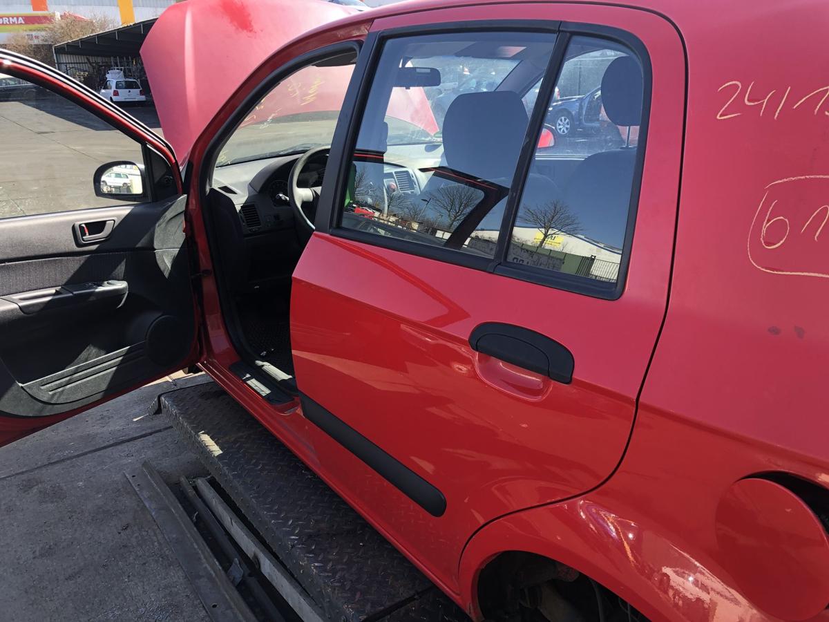 Hyundai Getz original Tür hinten links Fond HL Hip Hop red Bj 2007