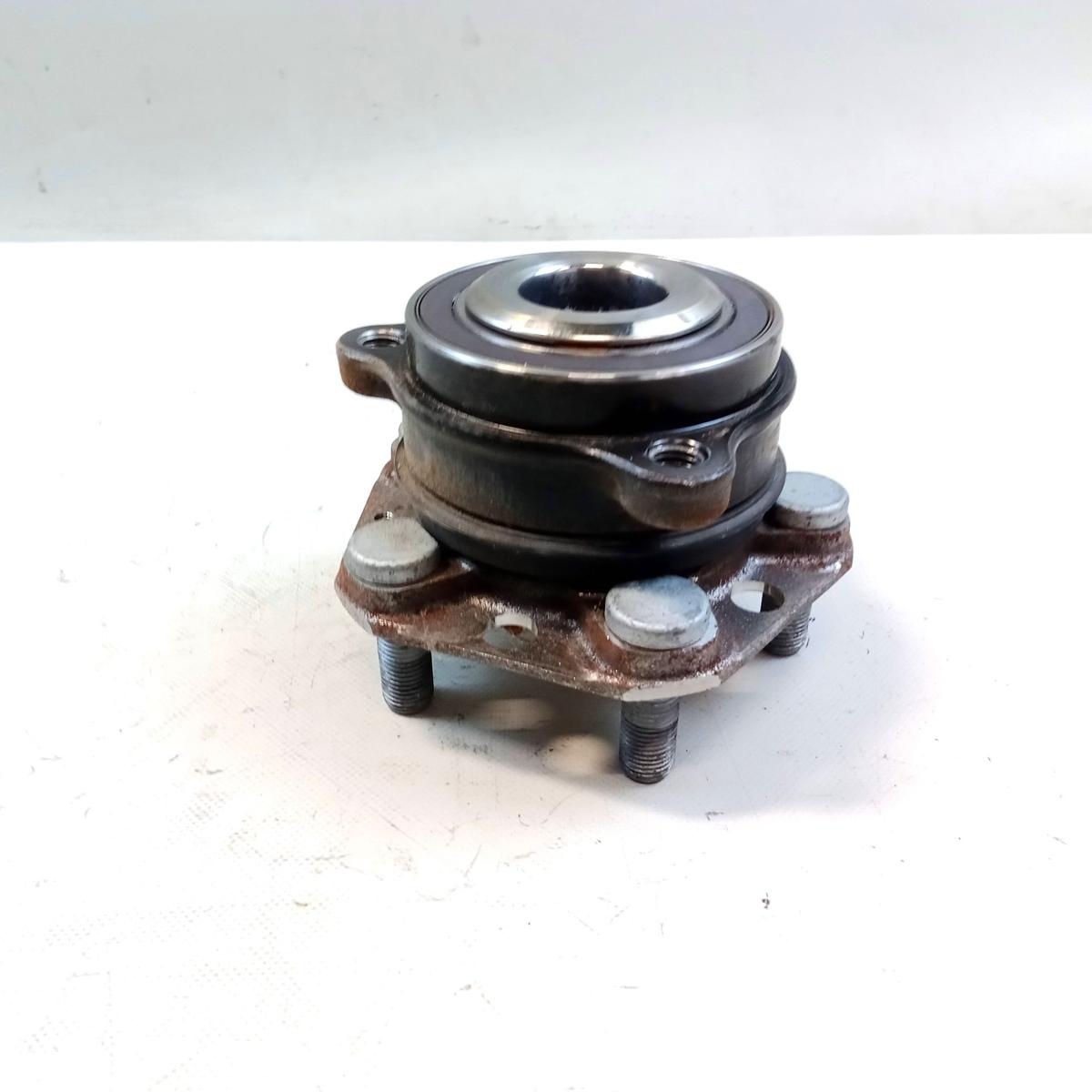 Tesla Model 3 original Radnabe mit Radlager hinten 1044123-00-B Bj.2022