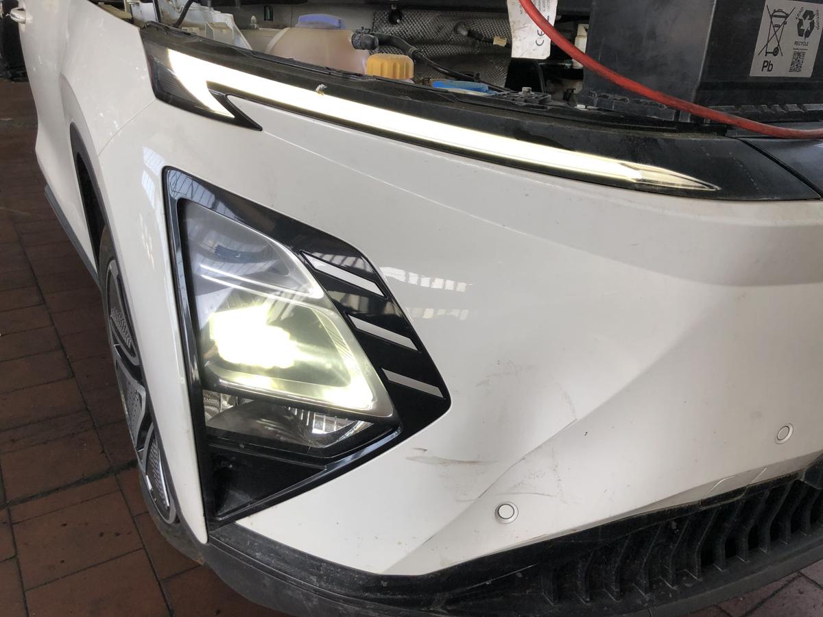 Omoda 5 Scheinwerfer vorn rechts Hauptscheinwerfer LED Text beachten OEM