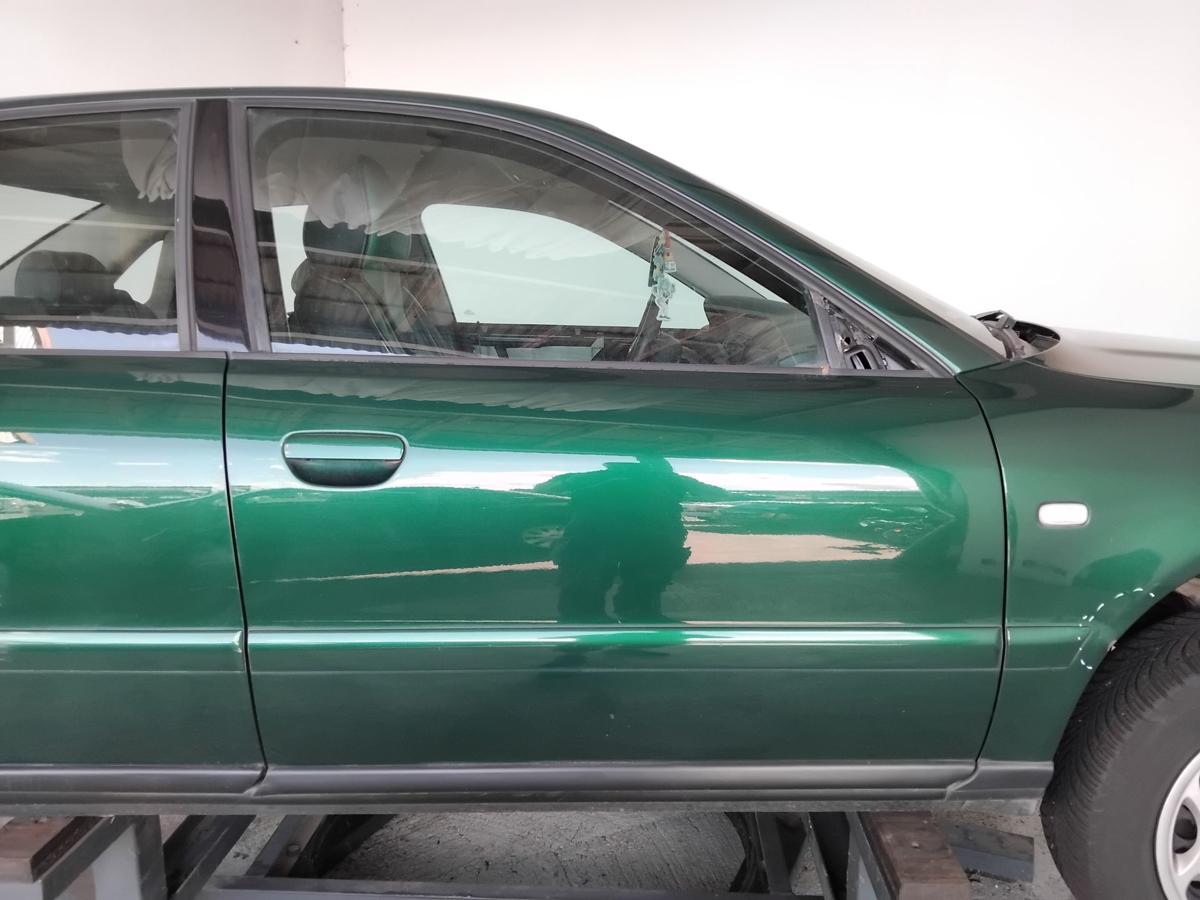 Audi A4 B5 Tür vorn rechts Beifahrertür LZ6L Kaktusgrünmetallic Facelift BJ1999