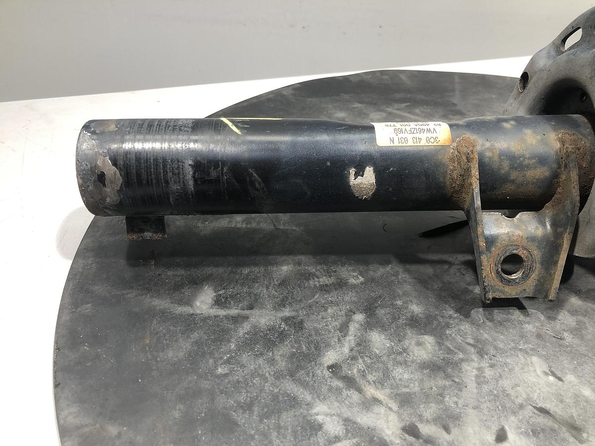 VW Passat 3C Variant orig Federbein vorn rechts 3C0413031N Bj 2011