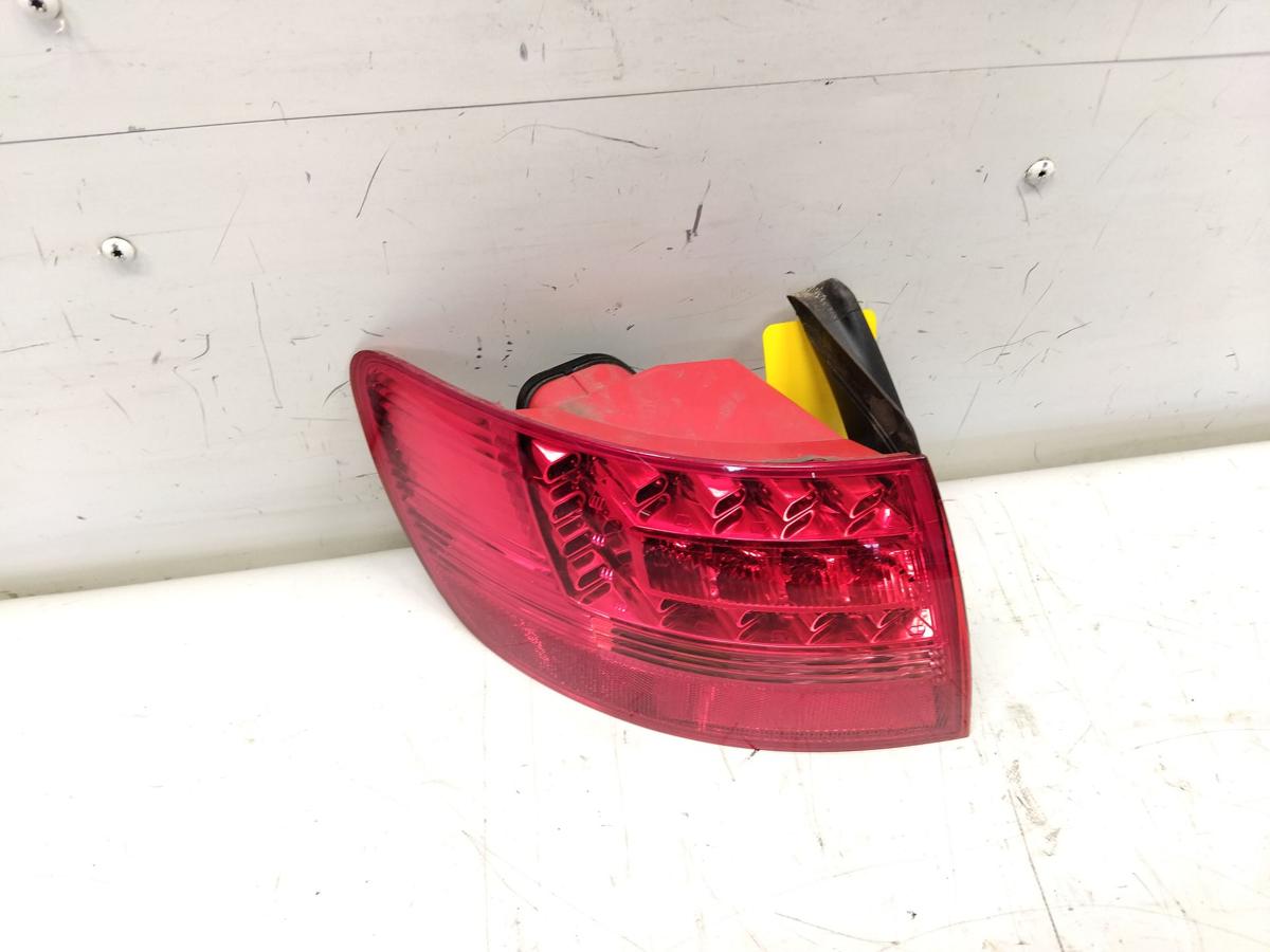Audi A6 4F Avant R&uuml;ckleuchte Heckleuchte links au&szlig;en LED Valeo 89317039 BJ2006