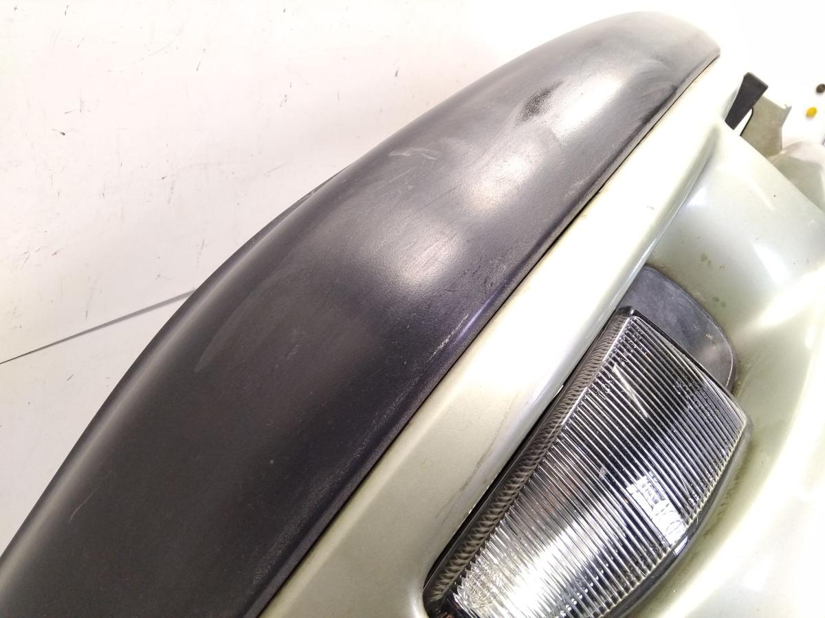 Toyota Avensis T22 original Sto&szlig;f&auml;nger Sto&szlig;stange vorn hellgr&uuml;nmetallic Bj.1999