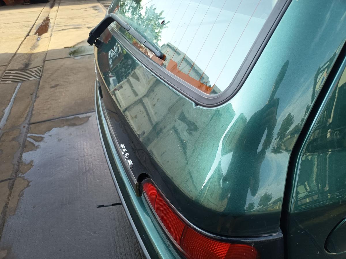 Renault Clio I B/C57 original Heckklappe mit Scheibe 963 Englischgr&uuml;n Bj 1995