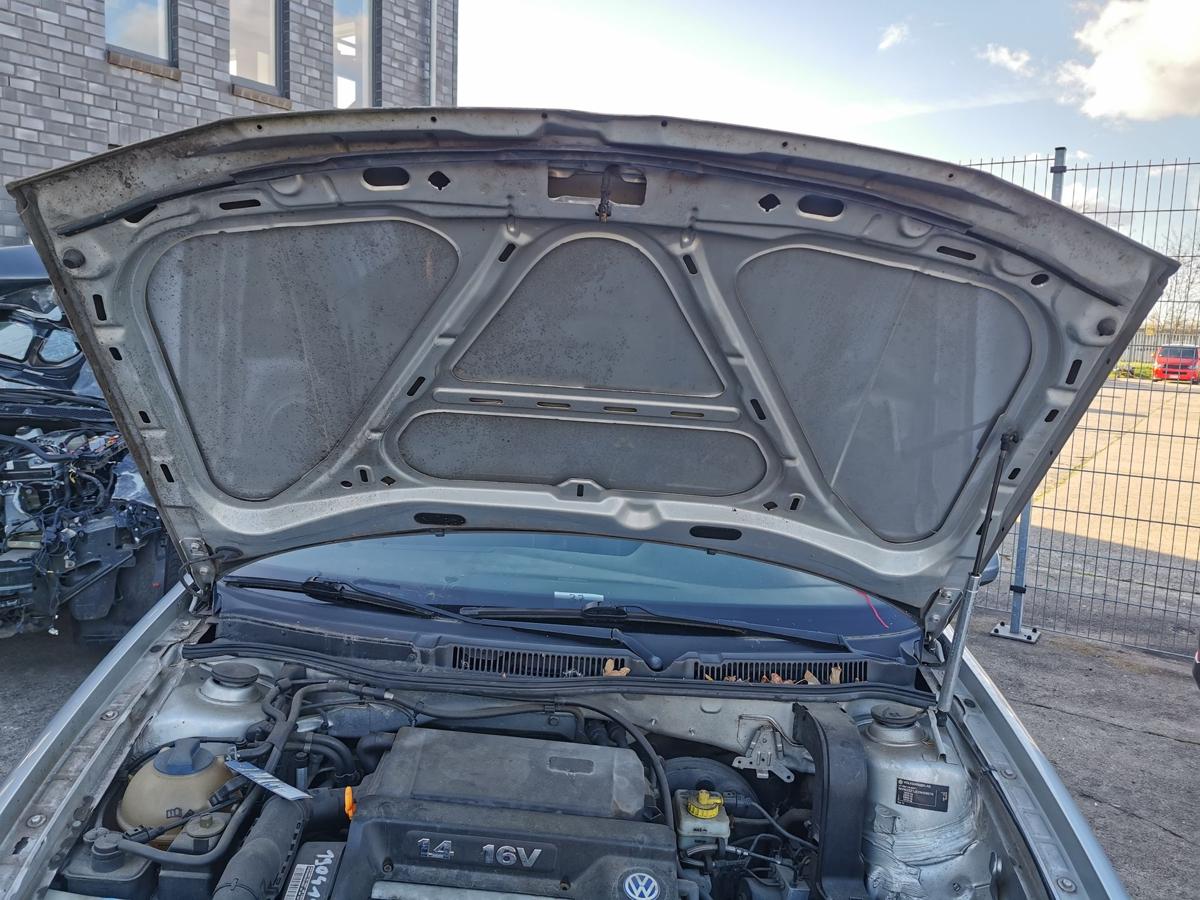 VW Golf IV 4 1J Motorhaube Haube Klappe Deckel Bonnet vorn LA7W Reflexsilber Met