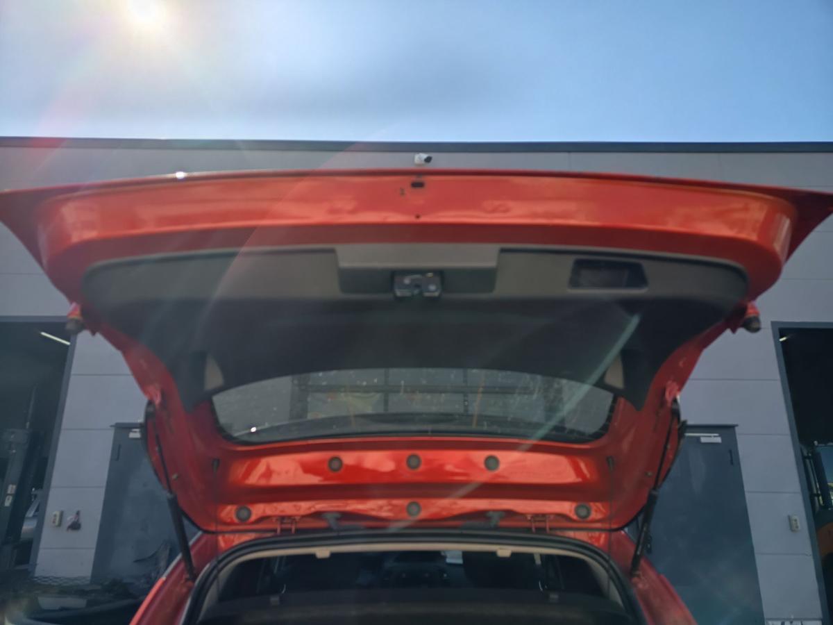 Renault Captur original Heckklappe mit Scheibe BIXPA Rouge Flamme Baujahr 2016