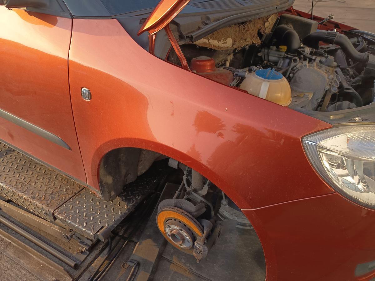 Skoda Fabia II 5J original Kotfl&uuml;gel rechts LF3H Orange Baujahr 2007