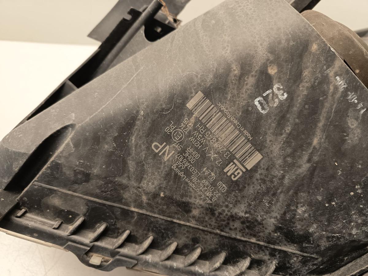 Opel Zafira B original Scheinwerfer rechts Halogen Facelift Baujahr 2009