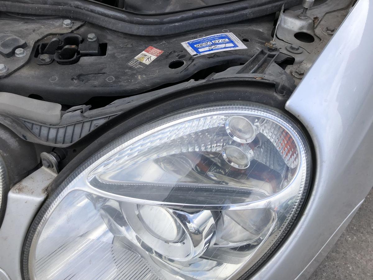 Mercedes E Klasse W211 Limo Scheinwerfer links Xenon Frontscheinwerfer Lampe