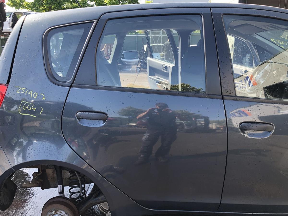 Mitsubishi Colt Z30 original Tür hinten rechts Fond U05 Quarzgrau Bj 2009
