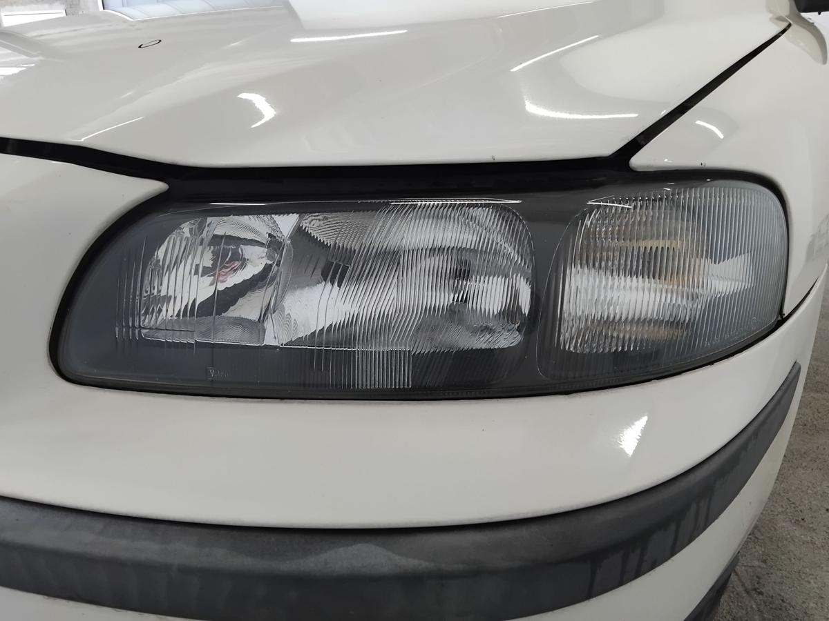 Volvo V70 II Kombi original Scheinwerfer links Halogen Valeo mit LWR BJ2002
