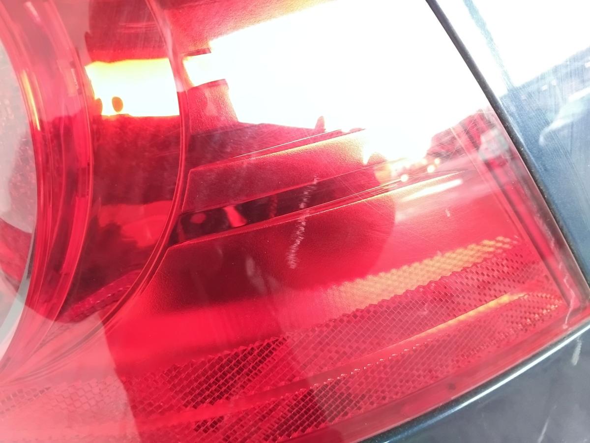 VW Golf 5 1K original R&uuml;ckleuchte Schlussleuchte rechts aussen Flie&szlig;heck BJ2008