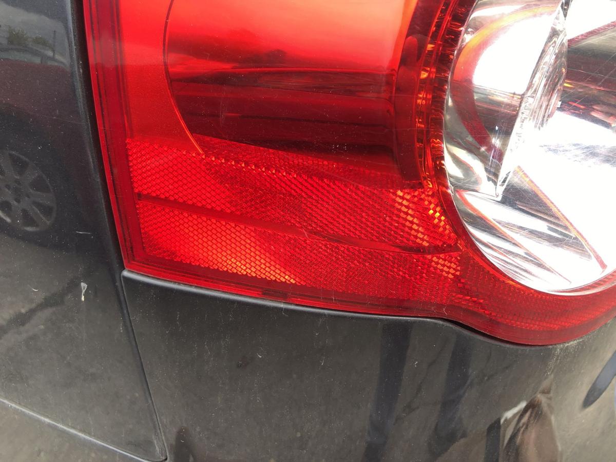 VW Passat 3C B6 Variant R&uuml;ckleuchte au&szlig;en links Ecke R&uuml;cklicht Heckleuchte LED
