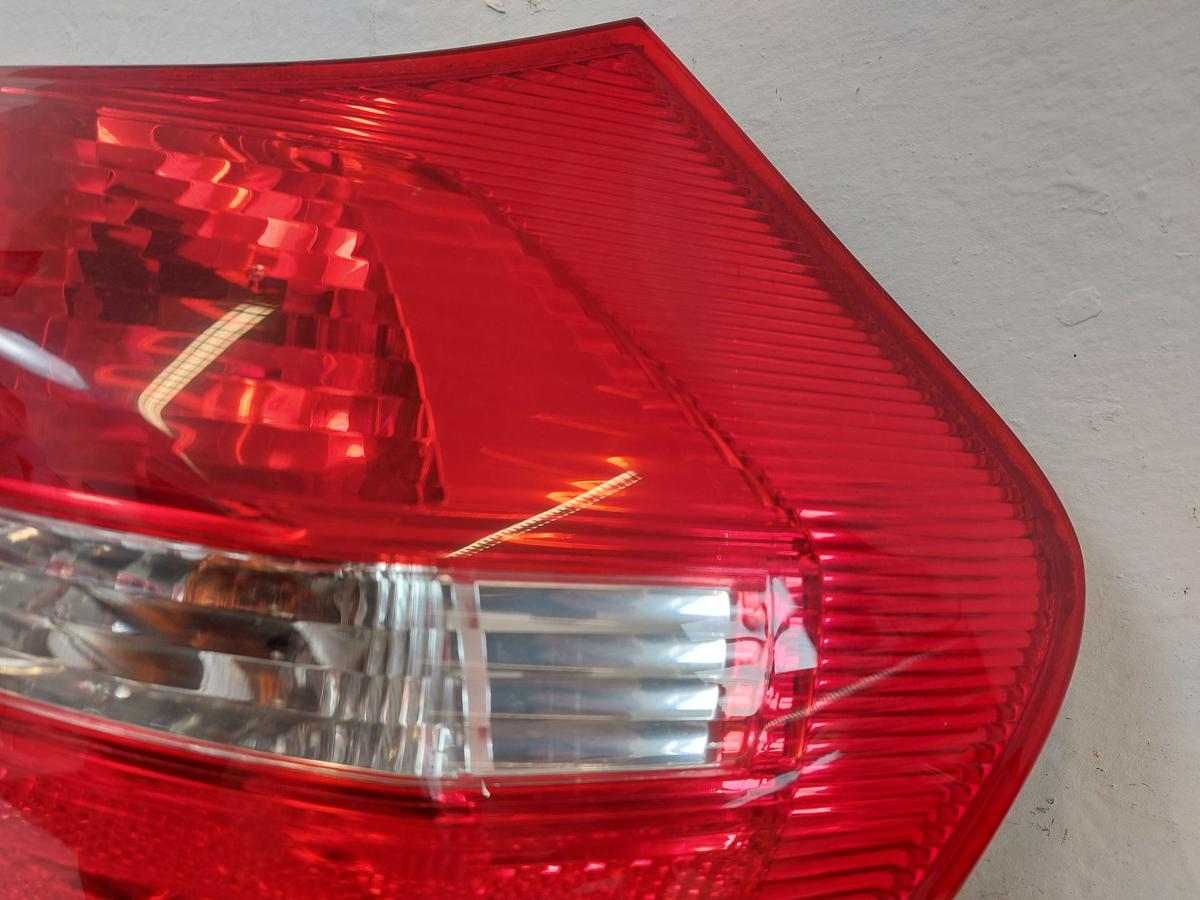 BMW 1er E87 LCI ab07 R&uuml;ckleuchte rechts R&uuml;cklicht R&uuml;ckscheinwerfer Heckleuchte