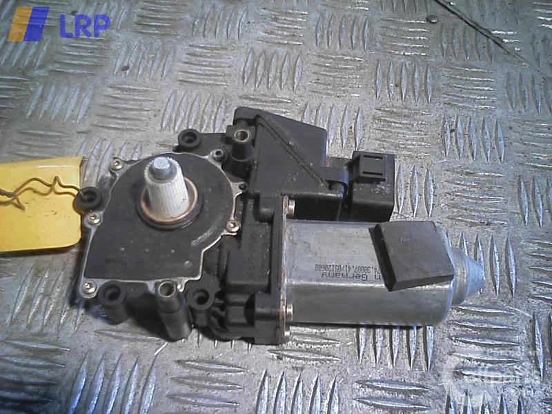 Audi A4 B5 8D Fensterhebermotor Tür vorn rechts 8D0959802D 114182302039 BJ1999