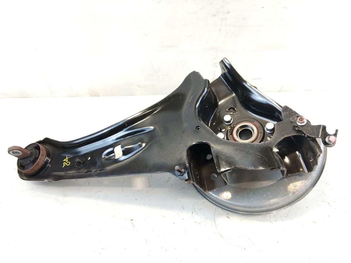 Mitsubishi Eclipse Cross original Achsschenkel rechts hinten 4B12 2.4 72kw