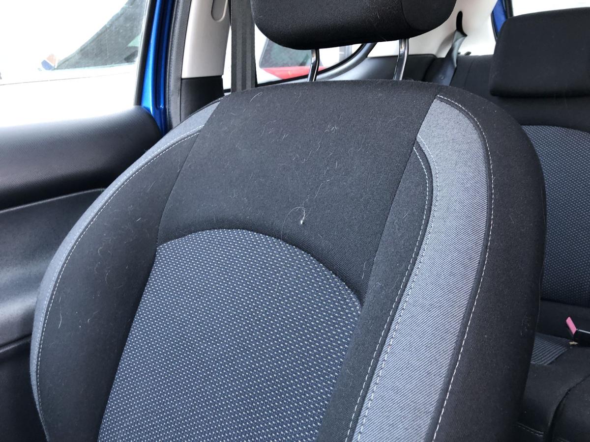 Peugeot 206+ Sitz vorne rechts Beifahrersitz Stoff ohne Heizung Autositz 3 t&uuml;rer