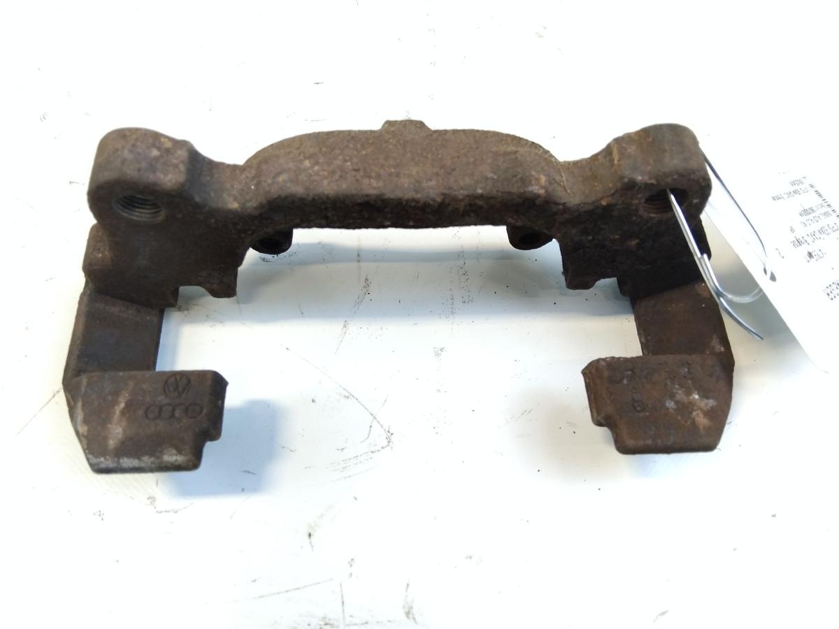 Audi A3 8P Facelift original Bremssatteltr&auml;ger Vorderachse 288x25mm Bj.2010