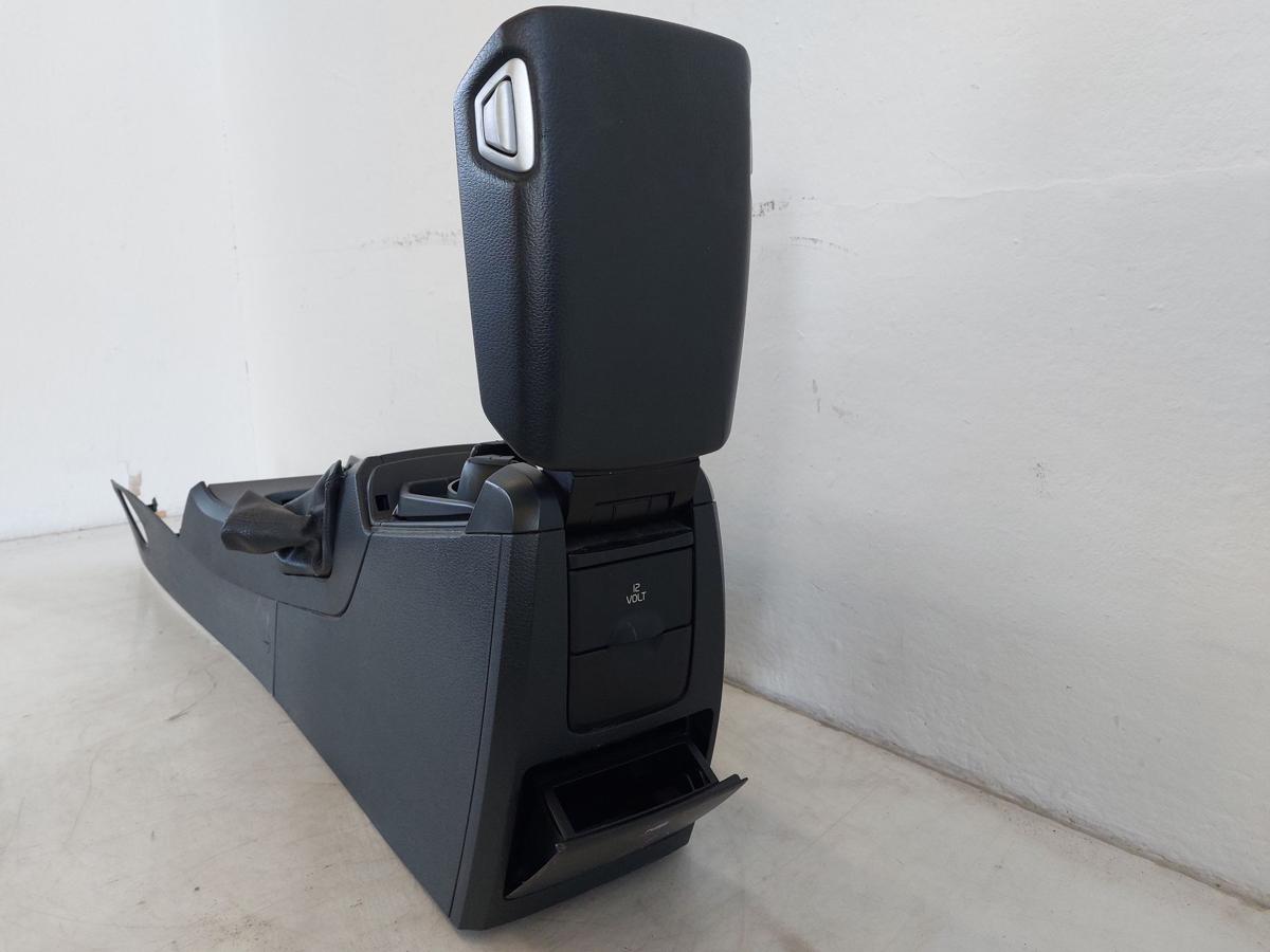 Volvo V70 S Mittelarmlehne vorn Mitteltunnelverkleidung Armlehne vorn OEM