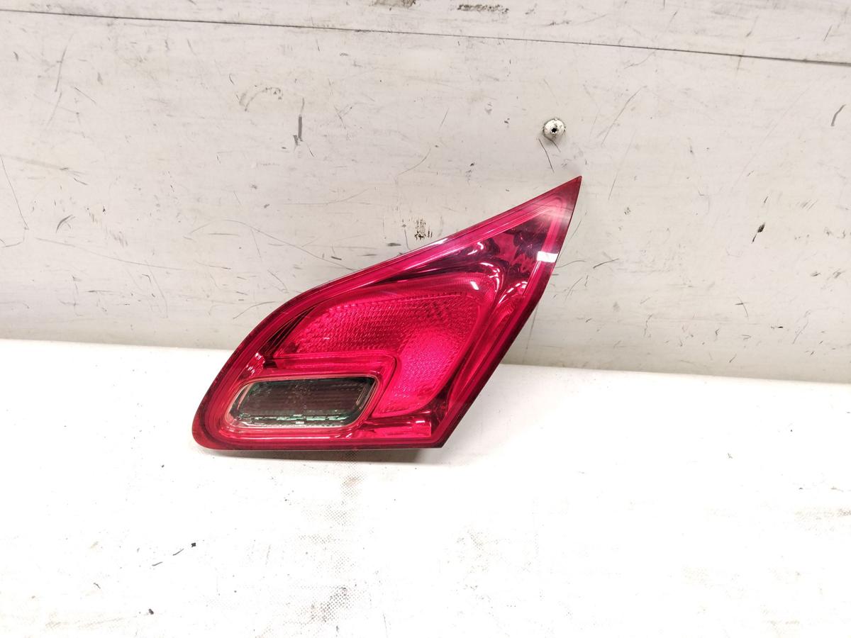 Opel Astra J Flie&szlig;heck orig.R&uuml;ckleuchte Heckleuchte innen rechts 5-t&uuml;rig BJ2010