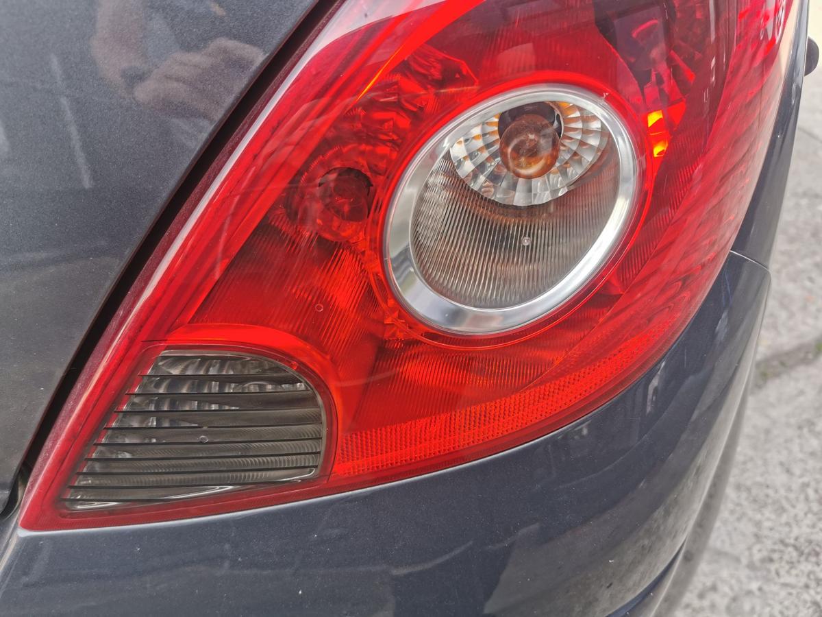 Opel Corsa D Rückleuchte Schlussleuchte Rücklicht hinten rechts nur für 3 Türer