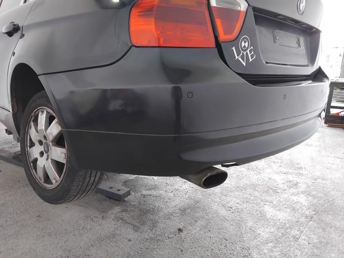 BMW 3er E90 Limousine original Sto&szlig;f&auml;nger Sto&szlig;stange hinten PDC BJ2007 A35 monacoblaumetallic