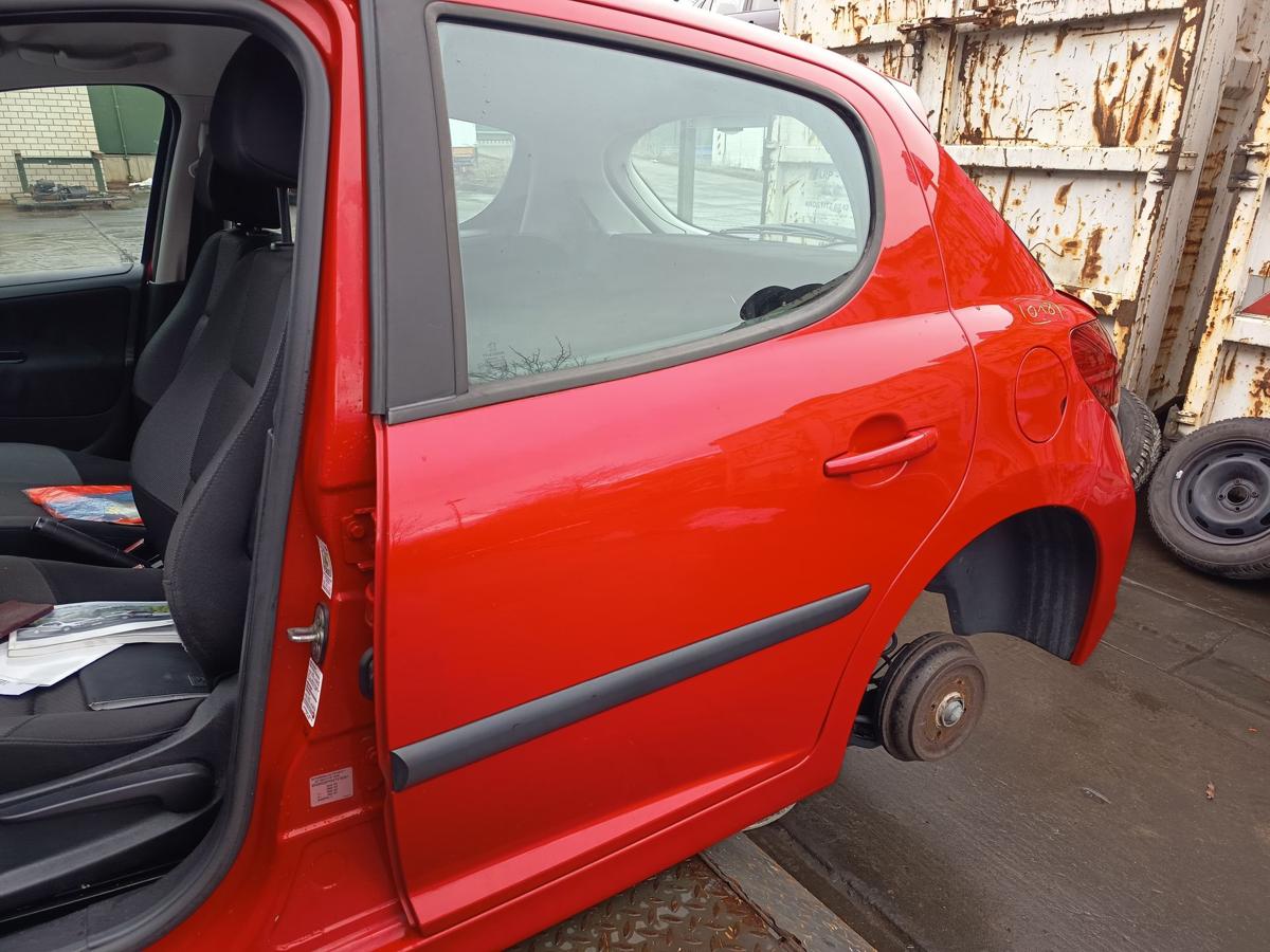 Peugeot 207 original T&uuml;r hinten links Fond 5t&uuml;rer KKN Nevadarot Bj 2010