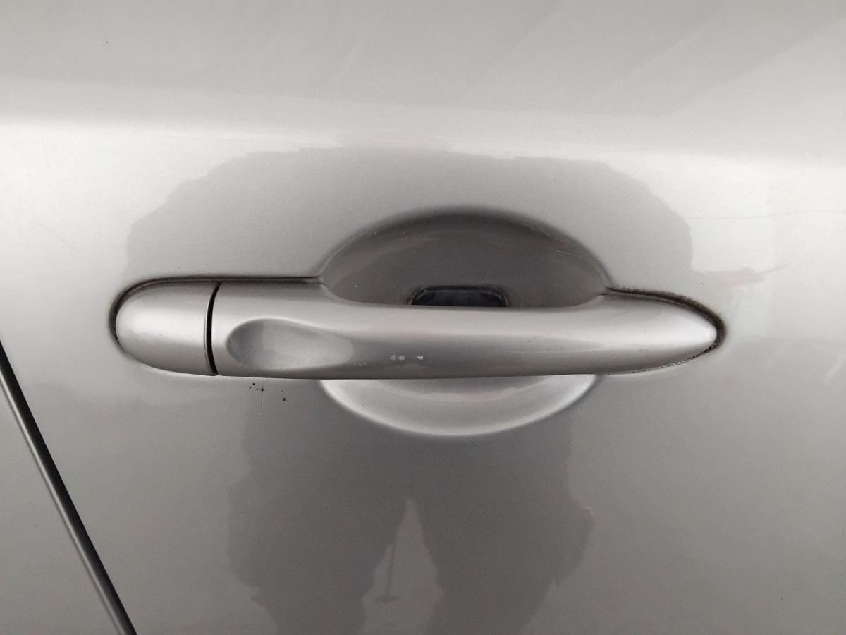Renault Megane 3 T&uuml;r vorn rechts Beifahrert&uuml;r 5-t&uuml;rig BJ2008 TEHNK Beige Cendre Nacrec