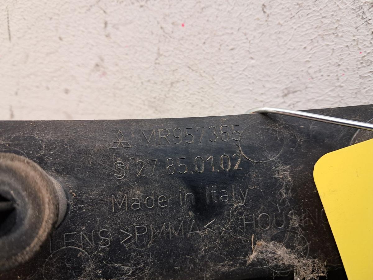 Mitsubishi Colt Z30 orig R&uuml;ckleuchte Schlussleuchte links au&szlig;en 3t&uuml;rig BJ2005