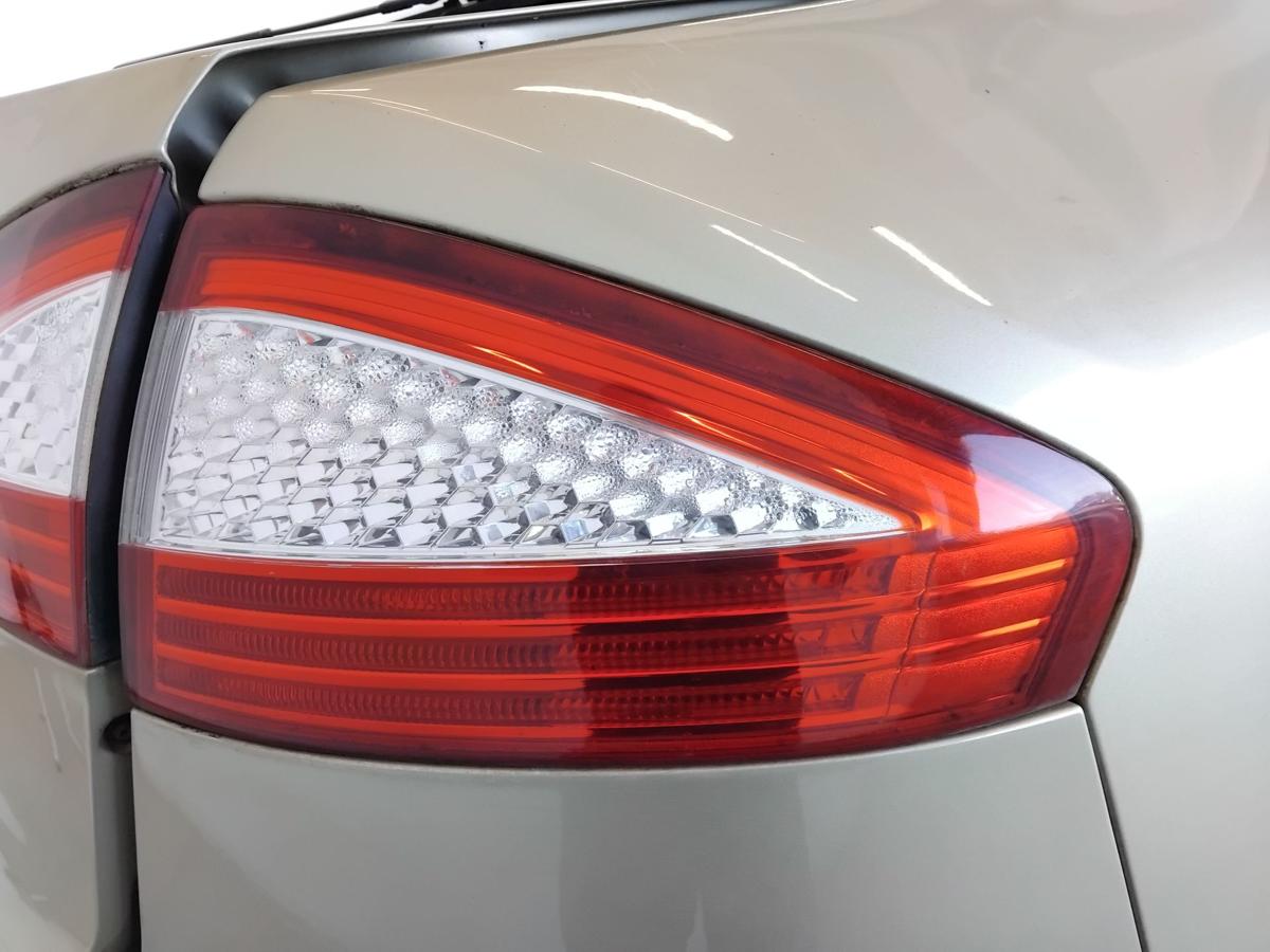 Ford Mondeo 4 BA7 Flie&szlig;heck original R&uuml;ckleuchte Heckleuchte rechts au&szlig;en BJ2007