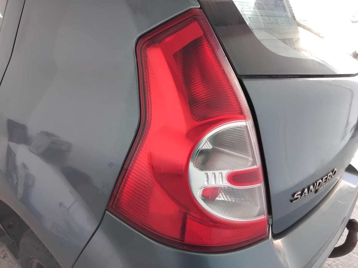 Dacia Sandero 1 original Rückleuchte Schlussleuchte links BJ2009