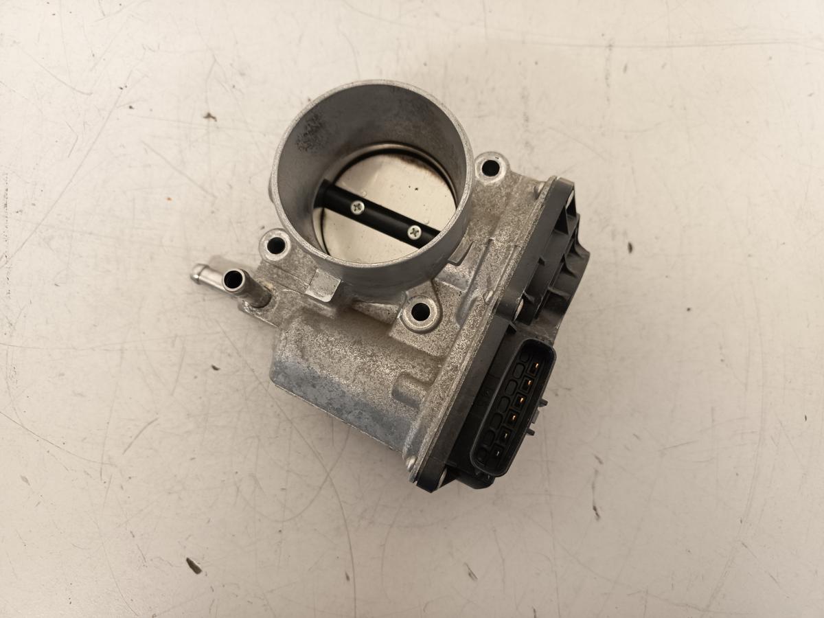 Toyota Auris E15 original Drosselklappe 22030-0T050 Bj 2011