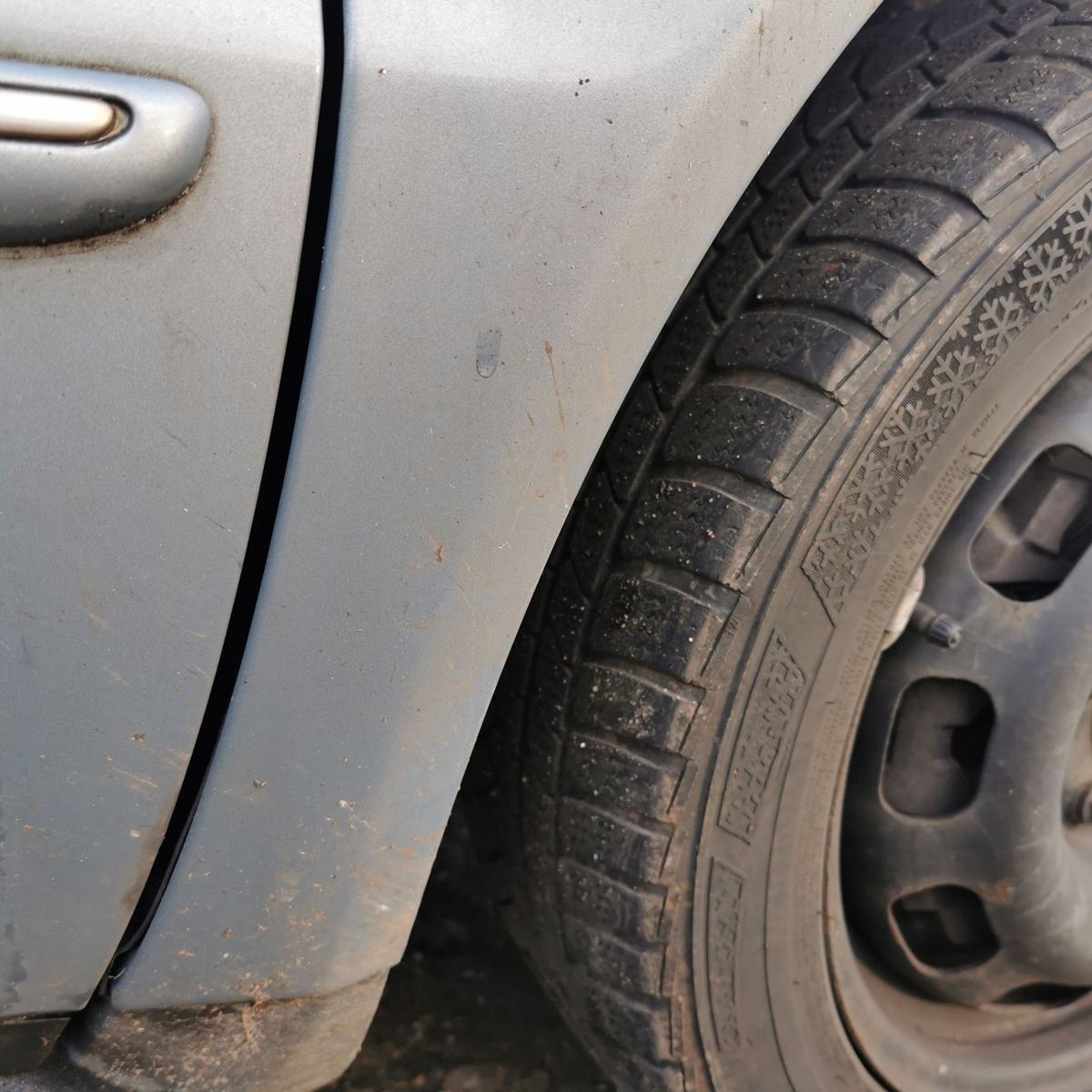 Mercedes A Klasse W168 Kotflügel Fender vorn rechts 757 Kumulusgrau met